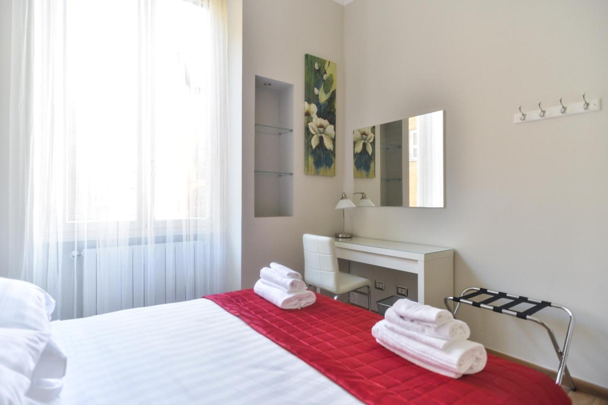 Lata Luxury Rom