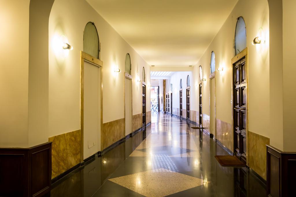Lata Luxury Rom